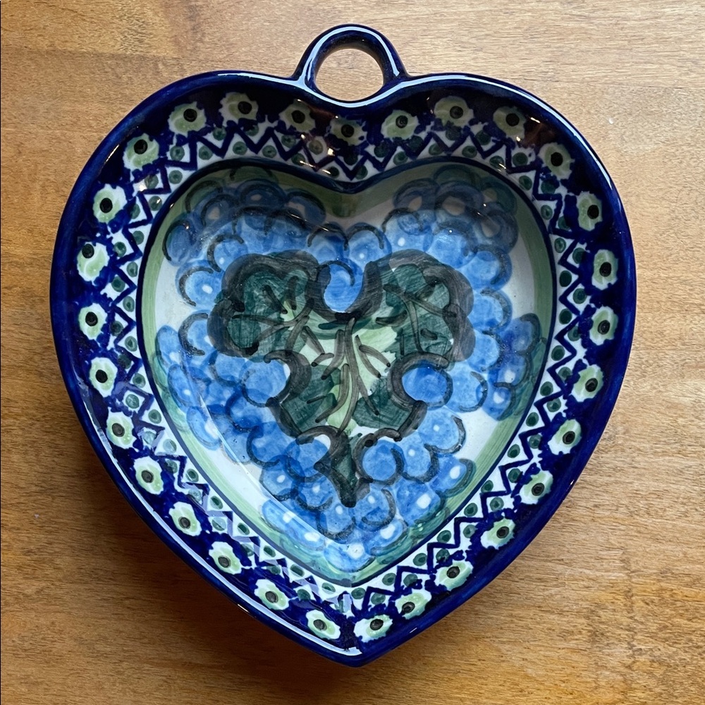 Polish Pottery Heart Shaped Ceramic Dish Unikat Grape Pattern Blue Green Signed